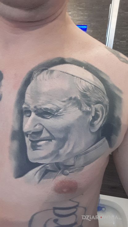 Tatuaż jan pawel 2 - realistyczne