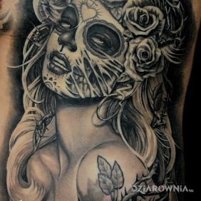 Prawdziwe oblicze pięknej kobiety