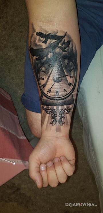 Tatuaż number one - przedmioty