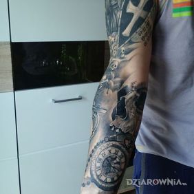 Assassin Zegar Czachy Różaniec Klepsydra