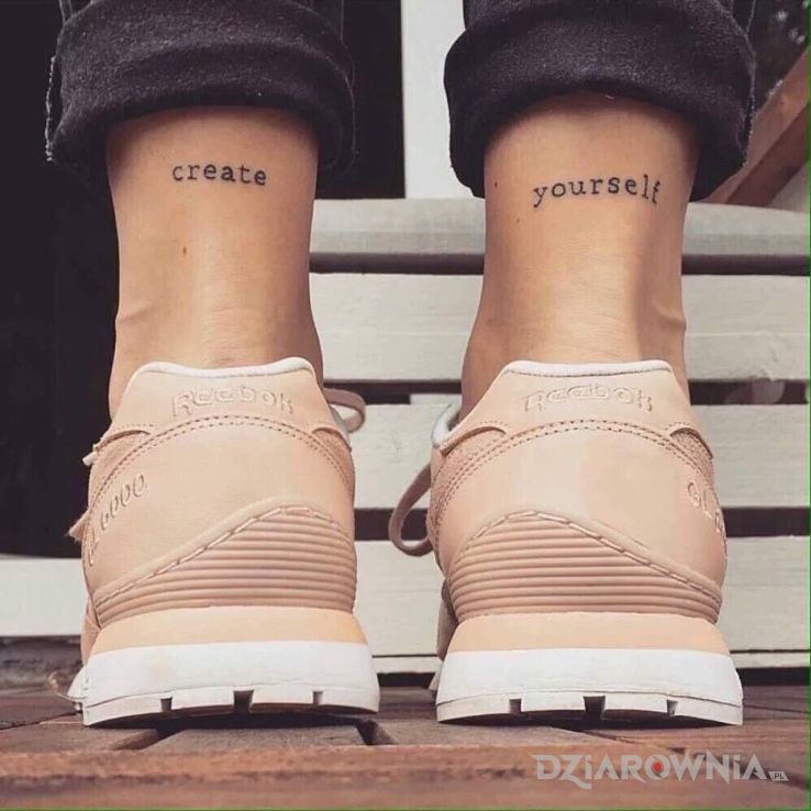 Tatuaż kreuj siebie - napisy
