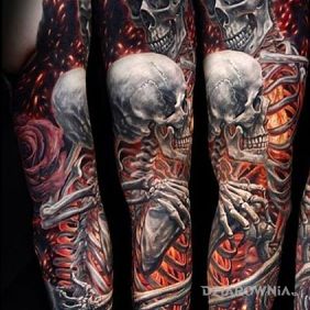 Szkielety w objęciach