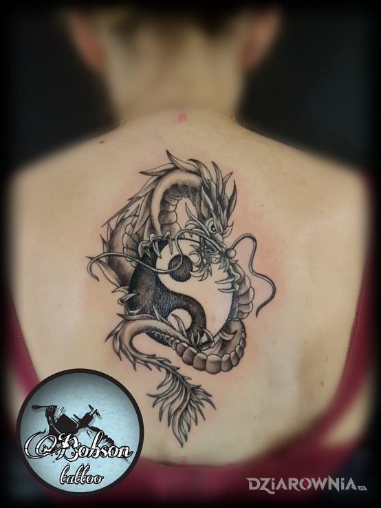 Tatuaż smok z yin yang - zwierzęta