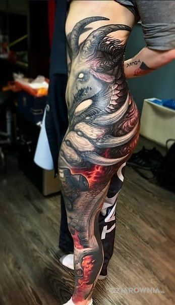 Tatuaż rogata bestia - kolorowe