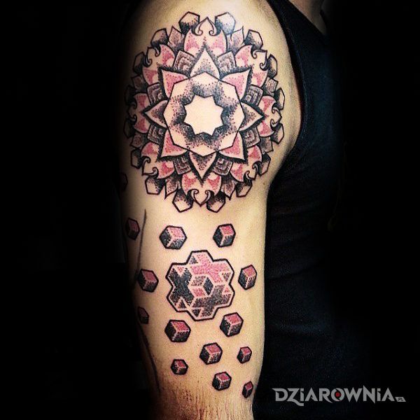 Tatuaż mandalka - kolorowe