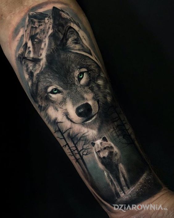 Tatuaż uśmiechnięty wilk - zwierzęta