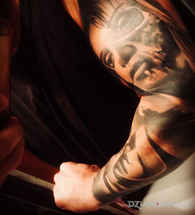 Tatuaż rekaw - twarze