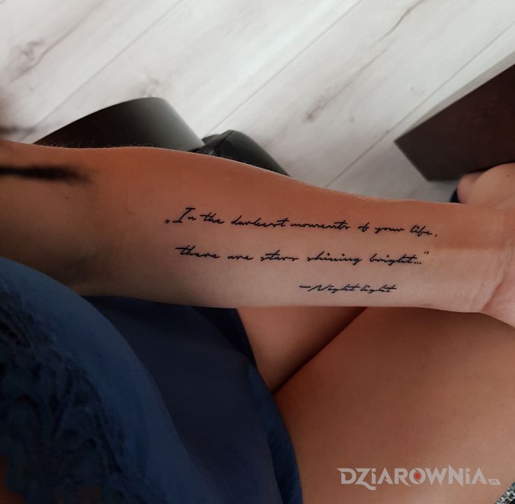Tatuaż napisy - napisy