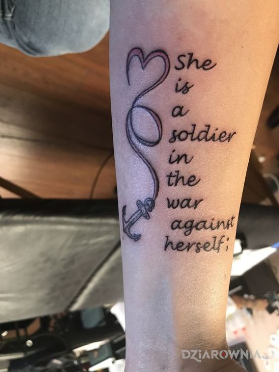Tatuaż wojna z samym sobą - napisy