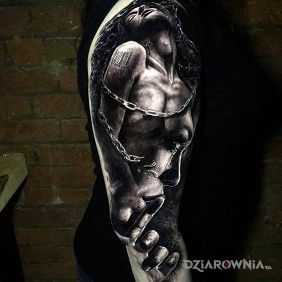 Schwytana w łańcuchy