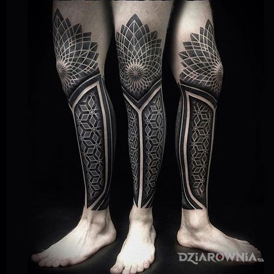 Tatuaż geometryczna perfekcja - geometryczne