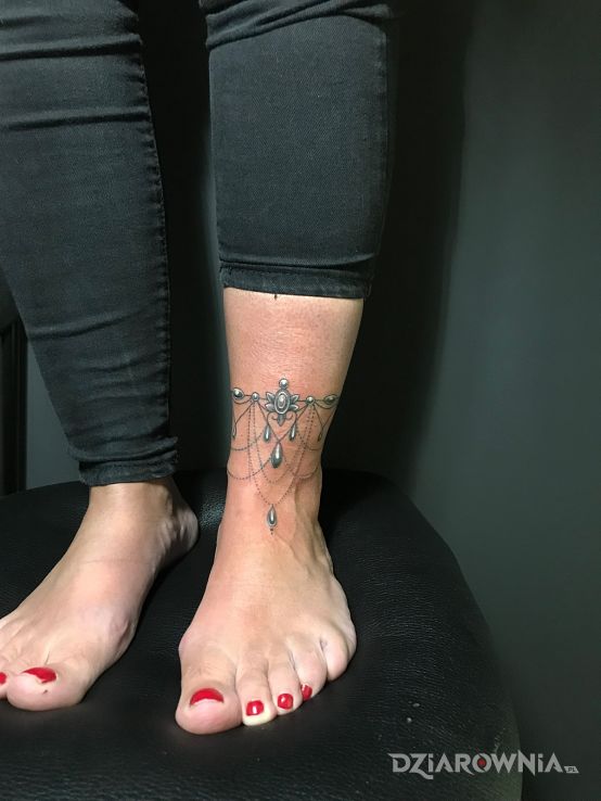 Tatuaż ozdoba - mandale