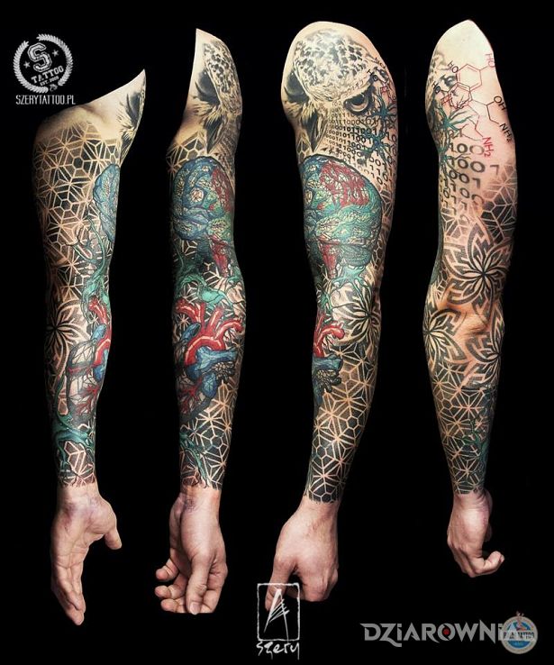 Tatuaż matematyczne połączenie - dotwork