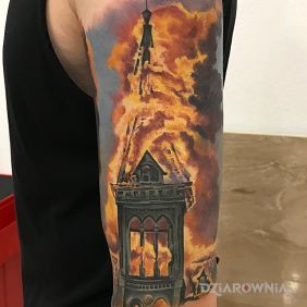 Kościół w płomieniach